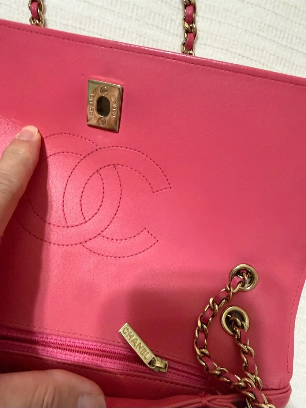 CHANEL Hot Pink Quilted Flap Shoulder Bag with Gold-Tone Chain